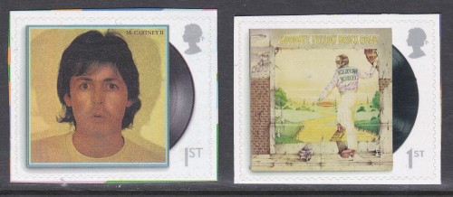 Sg4526-4527 PM79 2021 Paul McCartney 1st class stamps pair from booklet U M